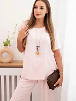 Dámský komplet s volnou halenkou a širokými nohavicemi pudrově růžová