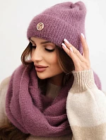 Dámský komplet s čepicí a šálou z měkké pleteniny tmavě růžový