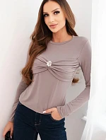 Dámská blůza z viskózy přiléhavá s nařasením a broží fango