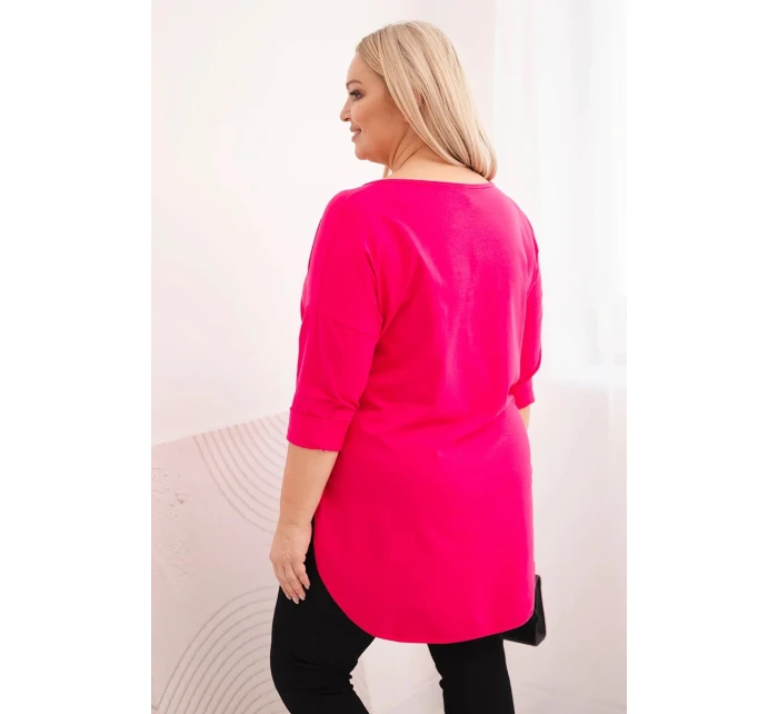 Dámská bavlněná blůza Plus Size s výstřihem do V a ohrnutým rukávem fuchsie Dámská bavlněná blůza Plus Size s výstřihem do V a ohrnutým rukávem fuchsie