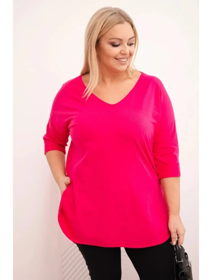 Dámská bavlněná blůza Plus Size s výstřihem do V a ohrnutým rukávem fuchsie Dámská bavlněná blůza Plus Size s výstřihem do V a ohrnutým rukávem fuchsie