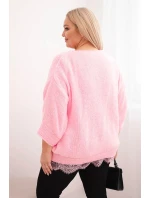 Dámská souprava svetr s výstřihem do V a viskózová halenka s krajkovým spodním lemem model 21798773 růžová - K-Fashion Dámská souprava svetr s výstřihem do V a viskózová halenka s krajkovým spodním lemem model 21798773 růžová - K-Fashion