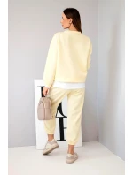 Dámská souprava s volná mikina a tepláky žlutý model 21808625 - K-Fashion Dámská souprava s volná mikina a tepláky žlutý model 21808625 - K-Fashion