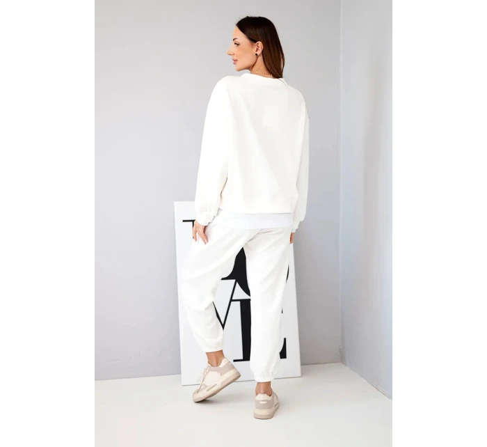 Dámský komplet s model 21808641 volnou mikinou a tepláky ecru - K-Fashion Dámský komplet s model 21808641 volnou mikinou a tepláky ecru - K-Fashion