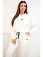 Dámský komplet z viskózy s mikinou a kalhotami ecru masełkowy Dámský komplet z viskózy s mikinou a kalhotami ecru masełkowy