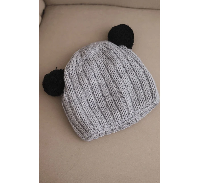 Dámská zimní čepice z vlny s bambulí K433 světle šedá Dámská zimní čepice z vlny s bambulí K433 světle šedá