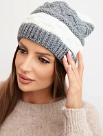 Dámská zimní čepice z vlny s ozdobným vzorem K446 ecru + šedá