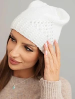 Dámská zimní čepice z vlny s ozdobným pletením a kamínky K449 bílá