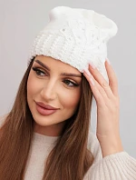 Dámská zimní čepice s vlnou zdobená flitry a pletením K473 bílá