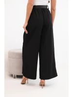 Dámské kalhoty s širokým střihem a páskem černé