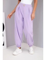 Dámské bavlněné kalhoty s vysokým pasem a ozdobným knoflíkem světle fialové
