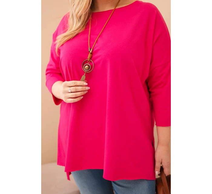 Dámská bavlněná blůza Plus Size asymetrická s náhrdelníkem fuchsiová Dámská bavlněná blůza Plus Size asymetrická s náhrdelníkem fuchsiová