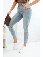 Dámské kalhoty M.sara s efektem push-up a středním pasem světlé džínové Dámské kalhoty M.sara s efektem push-up a středním pasem světlé džínové