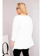Dámská bavlněná blůza Plus Size s asymetrickým spodním lemem a výřezy bílá Dámská bavlněná blůza Plus Size s asymetrickým spodním lemem a výřezy bílá