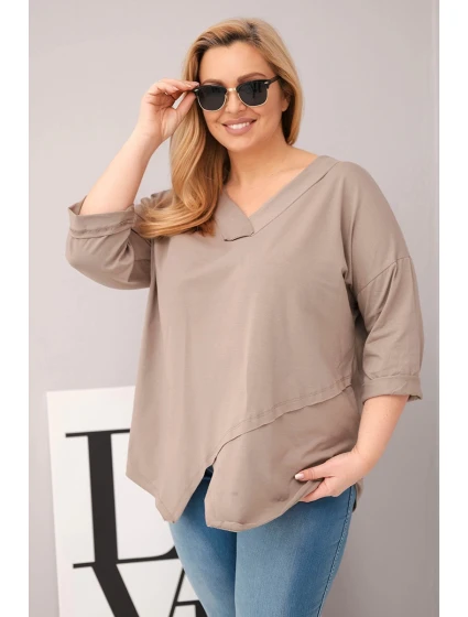 Dámská bavlněná blůza Plus Size s hlubokým V výstřihem a asymetrickým spodním okrajem fango Dámská bavlněná blůza Plus Size s hlubokým V výstřihem a asymetrickým spodním okrajem fango