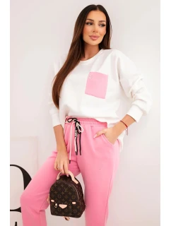 Dámský komplet máslový s kontrastní kapsou světle růžový