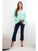 Dámská pruhovaná blůza s výstřihem do V a volánky na rukávech mátová