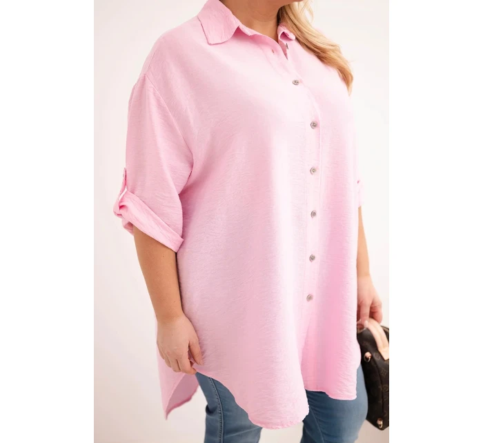 Dámská košile Plus Size z viskózy s delším zadním dílem model 21924527 růžová - K-Fashion Dámská košile Plus Size z viskózy s delším zadním dílem model 21924527 růžová - K-Fashion