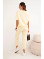 Dámský komplet z viskózy model 21949308 s krátkým rukávem a kalhotami žlutý - K-Fashion