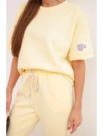 Dámský komplet z viskózy model 21949308 s krátkým rukávem a kalhotami žlutý - K-Fashion