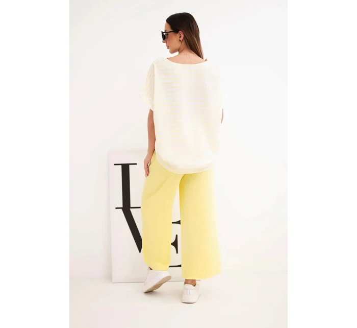 Dámský komplet z viskózy s blůzou a širokými kalhotami na žlutý model 21951961 - K-Fashion Dámský komplet z viskózy s blůzou a širokými kalhotami na žlutý model 21951961 - K-Fashion