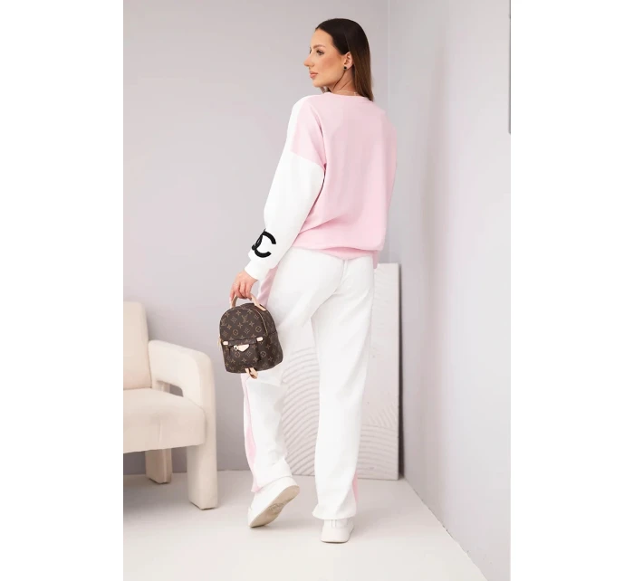 Dámský teplákový komplet Masełko dvoubarevný s oversized mikinou a rovnými kalhotami pudrově růžový+bílý Dámský teplákový komplet Masełko dvoubarevný s oversized mikinou a rovnými kalhotami pudrově růžový+bílý
