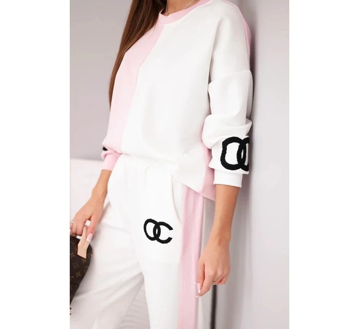 Dámský teplákový komplet Masełko dvoubarevný s oversized mikinou a rovnými kalhotami pudrově růžový+bílý Dámský teplákový komplet Masełko dvoubarevný s oversized mikinou a rovnými kalhotami pudrově růžový+bílý