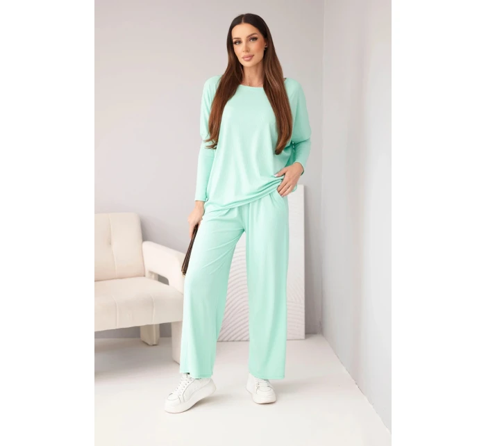 Dámský viskózový komplet s volnou blůzou a kalhotami mátový Dámský viskózový komplet s volnou blůzou a kalhotami mátový