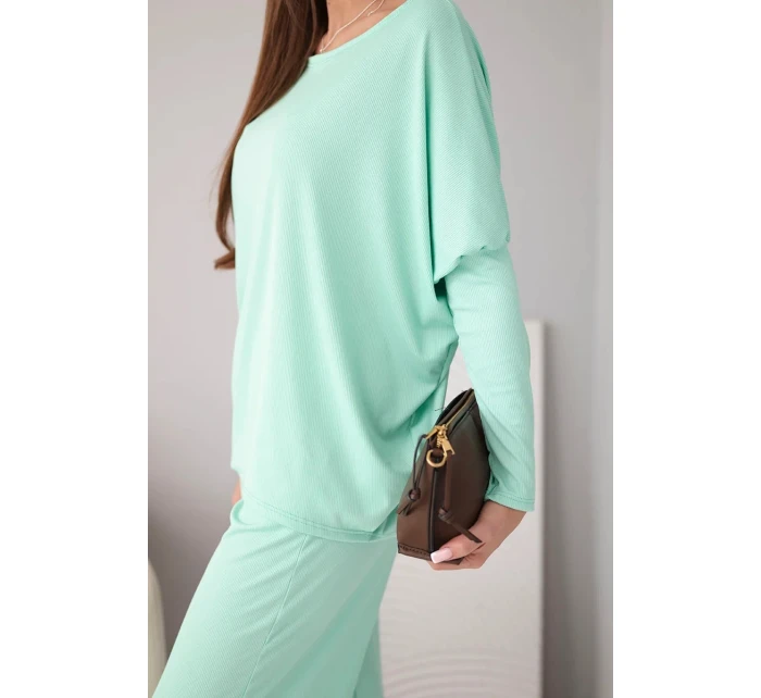 Dámský viskózový komplet s volnou blůzou a kalhotami mátový Dámský viskózový komplet s volnou blůzou a kalhotami mátový