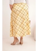 Dámská sukně Plus Size s širokým lemem v model 21959132 vzoru žlutá - K-Fashion