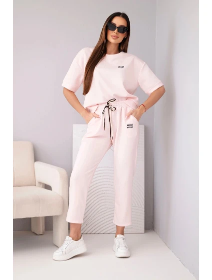 Dámská viskózová souprava s krátkým rukávem a kalhotami s ohrnovaným lemem cukrová růžová Dámská viskózová souprava s krátkým rukávem a kalhotami s ohrnovaným lemem cukrová růžová