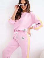 Dámská tepláková souprava Masełko s lampasy a volnou mikinou cukrově růžová