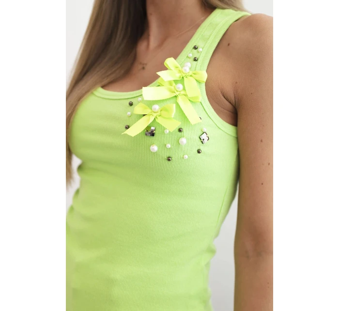 Dámský žebrovaný top z bavlny s květinovou aplikací zelená Dámský žebrovaný top z bavlny s květinovou aplikací zelená