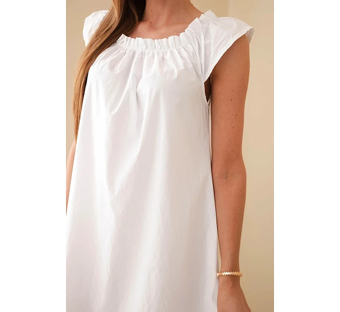 Dámské bavlněné šaty s nařaseným výstřihem a volánkem bílá Dámské bavlněné šaty s nařaseným výstřihem a volánkem bílá