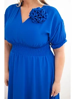 Dámské plus size šaty s výstřihem do V a s nařaseným pasem chrpové
