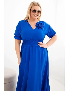 Dámské plus size šaty s výstřihem do V a s nařaseným pasem chrpové