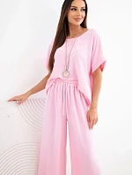 Dámský viskózový komplet halenka s krátkým rukávem a kalhoty se širokou nohavicí cukrově růžová