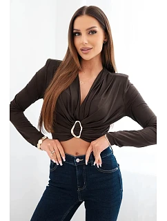 Dámská halenka s řasením a ozdobnou sponou hnědá