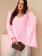 Dámský svetr průsvitný oversize s výstřihem do V a delším zadním dílem růžová cukrová