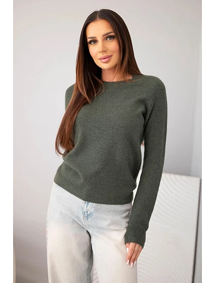 Dámský svetr z baby alpaky s dlouhým rukávem a kulatým výstřihem khaki Dámský svetr z baby alpaky s dlouhým rukávem a kulatým výstřihem khaki