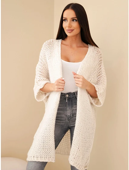 Dámský oversize svetr s volným vzorem bez zapínání béžový Dámský oversize svetr s volným vzorem bez zapínání béžový