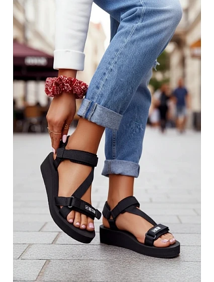 Pěnové Sandály Na Klínu Big Star FF274A349 Černé Pěnové Sandály Na Klínu Big Star FF274A349 Černé