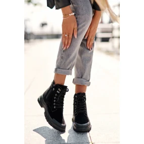 Zateplené semišové dámské botky Trapery černé model 21633173 - Boto Zateplené semišové dámské botky Trapery černé model 21633173 - Boto