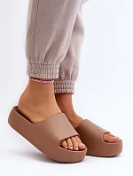 Dámské žabky na tlusté podrážce hnědé Oreithano