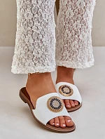 Kožené Pantofle S Dekorací Na Plochém Podpatku Bílé Lewski 3047/O