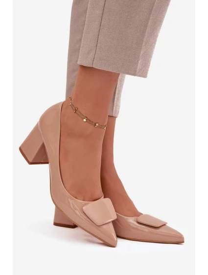 Lakované lodičky na sloupku s ozdobou Nude Isoline Lakované lodičky na sloupku s ozdobou Nude Isoline