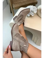 Dámské perforované kotníkové boty na nízkém podpatku S.Barski HY61-8026 Béžové