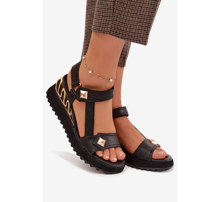 Kožené dámské sandály na platformě D&A CR61-3070 Černé Kožené dámské sandály na platformě D&A CR61-3070 Černé