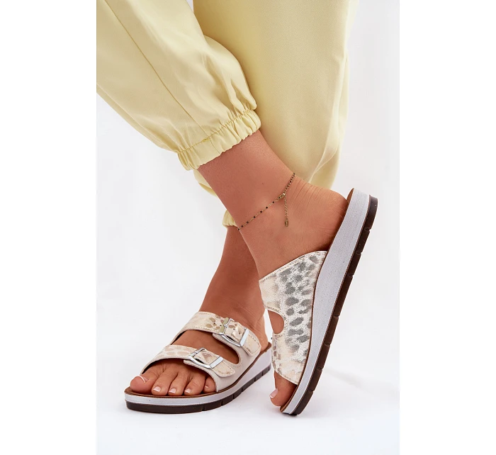 Dámské pantofle s přezkami Inblu CP000063 Bílé Dámské pantofle s přezkami Inblu CP000063 Bílé