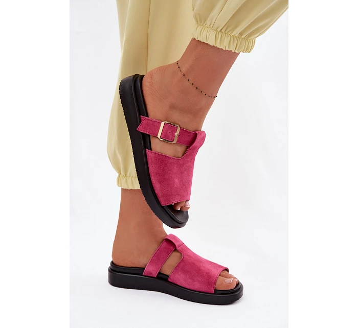 Semišové dámské sandály na platformě se zlatým sponem Fuksie Zemela Semišové dámské sandály na platformě se zlatým sponem Fuksie Zemela